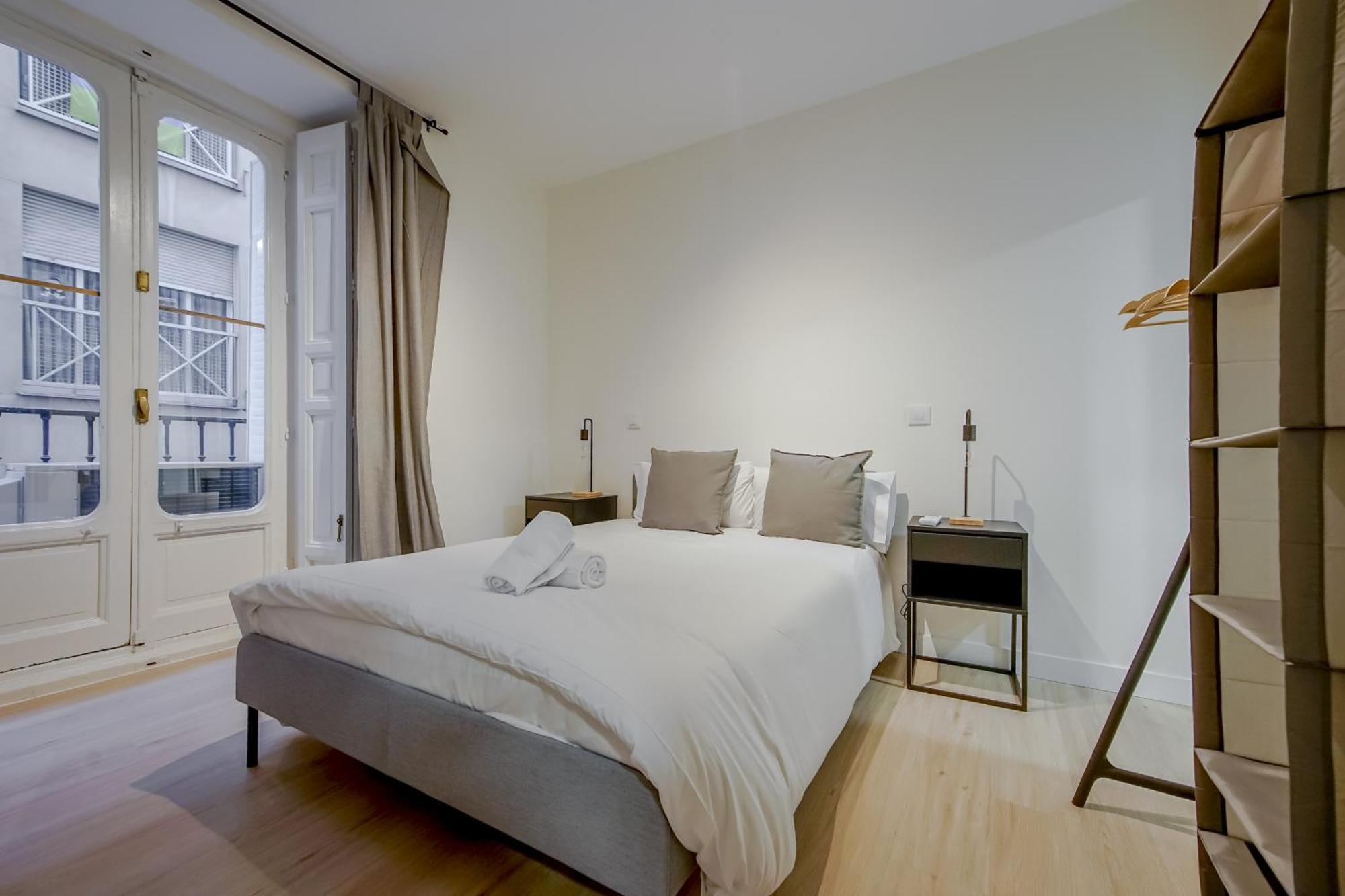 Cozy&New Apartment Para 6Pax En La Plaza De Tirso - Madrid E1 エクステリア 写真