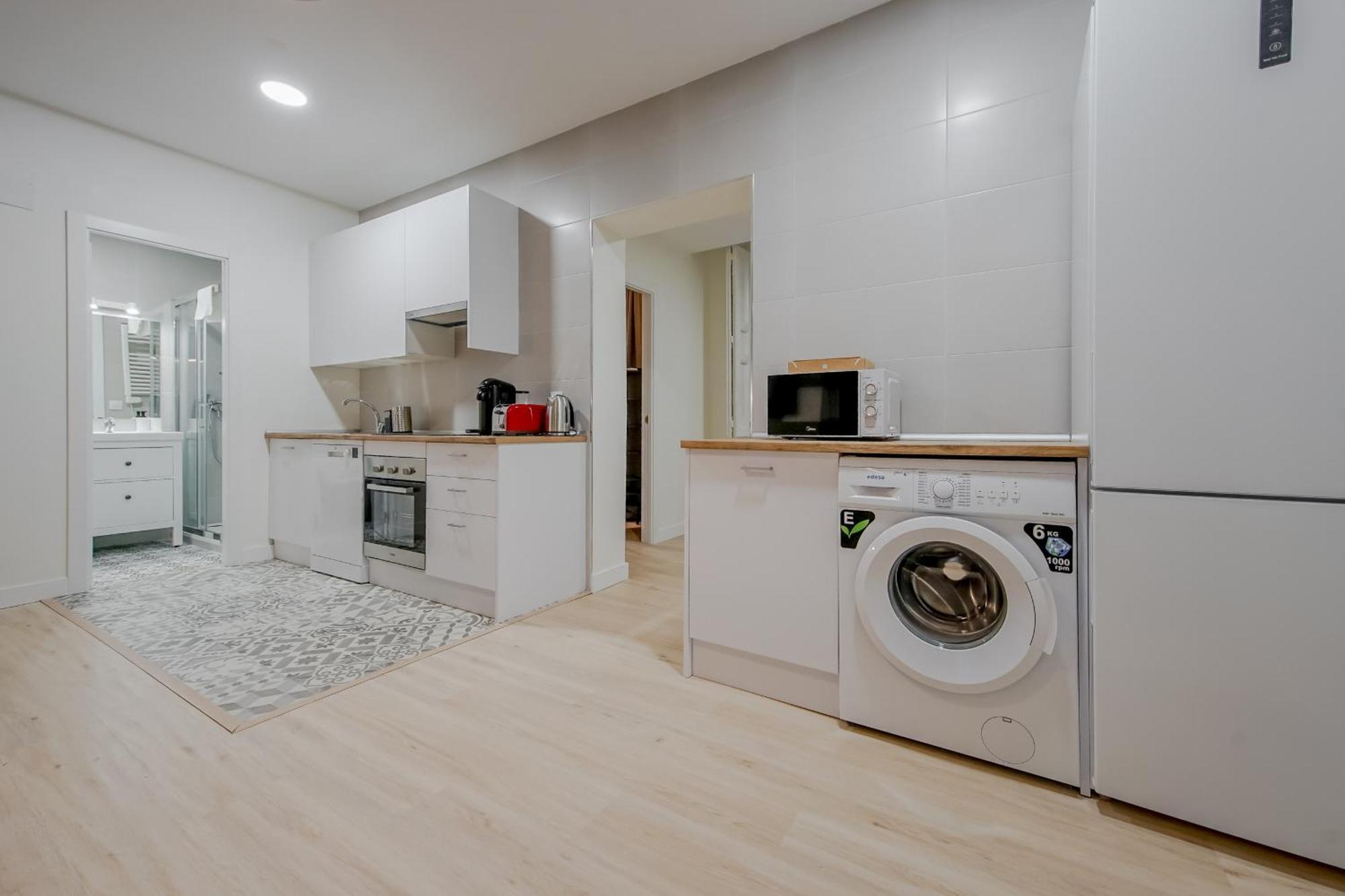 Cozy&New Apartment Para 6Pax En La Plaza De Tirso - Madrid E1 エクステリア 写真