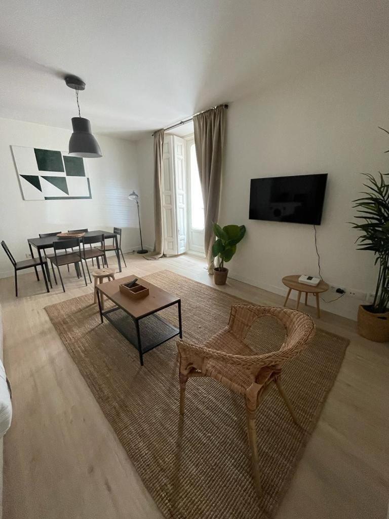 Cozy&New Apartment Para 6Pax En La Plaza De Tirso - Madrid E1 エクステリア 写真